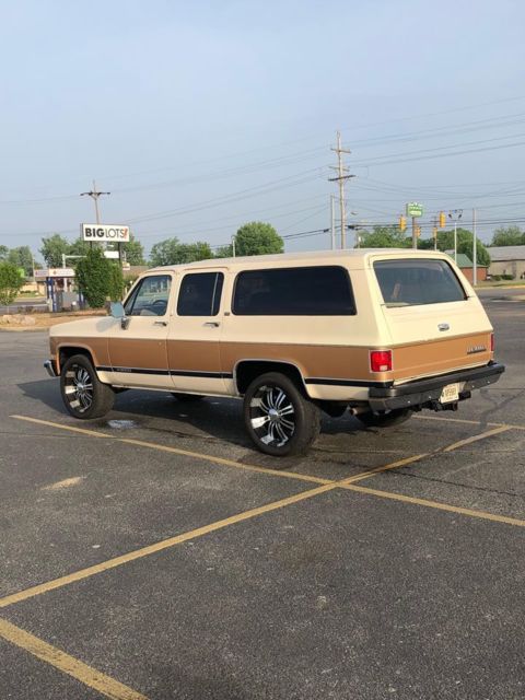 1990 Chevrolet Suburban - photo 13