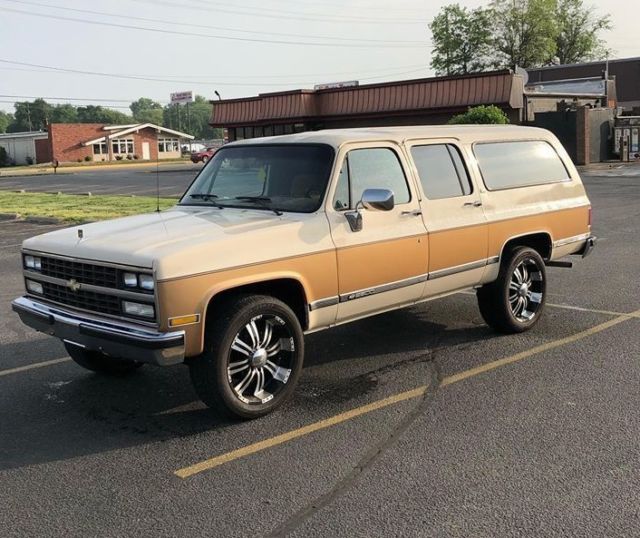 1990 Chevrolet Suburban - photo 5