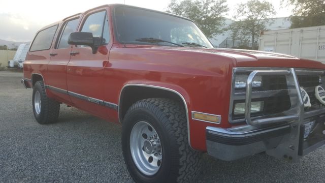 1990 Chevrolet Suburban 2500 - photo 2