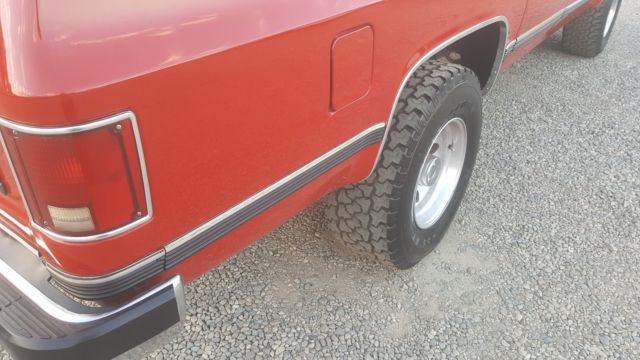 1990 Chevrolet Suburban 2500 - photo 7
