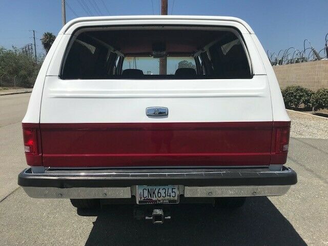 1990 Chevrolet Suburban - photo 10