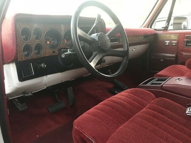 1990 Chevrolet Suburban - photo 6