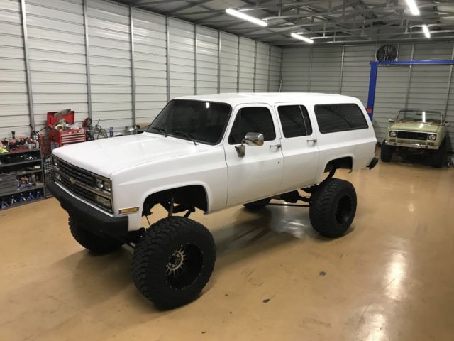 1990 Chevy Suburban, Lifted, 3rd Row Seat, Fresh Motor,Trans,Paint/super clean 1990 Chevrolet Suburban
