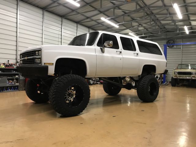 1990 Chevrolet Suburban - photo 7
