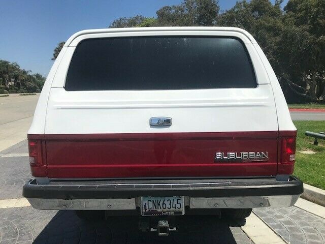 1990 Chevrolet Suburban - photo 10