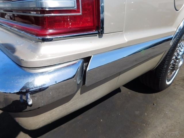 1990 Chrysler Imperial - photo 11