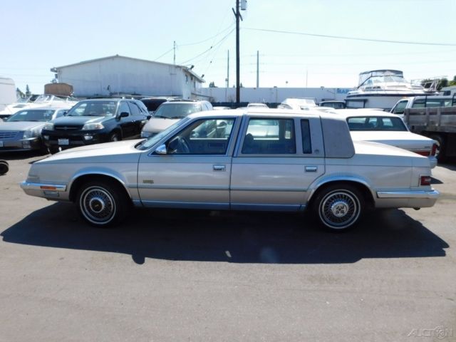 1990 Chrysler Imperial - photo 3