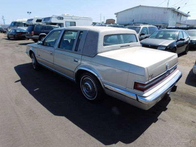 1990 Chrysler Imperial - photo 4