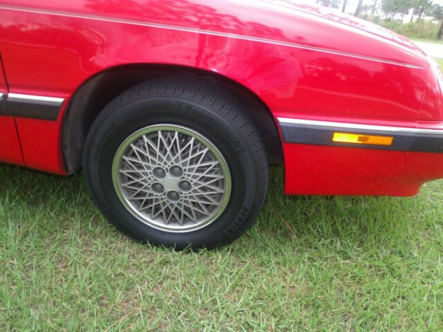 1990 Chrysler LeBaron Highline - photo 4