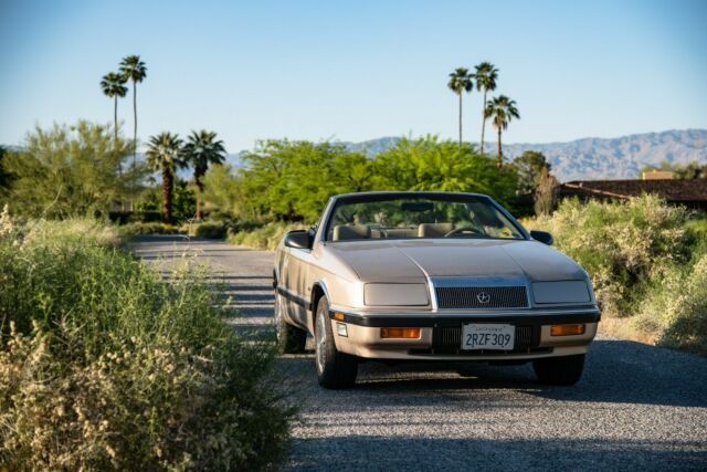 1990 Chrysler LeBaron - photo 6