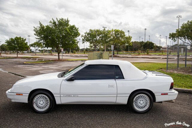 1990 Chrysler LeBaron GTC Turbo, Limited - photo 2