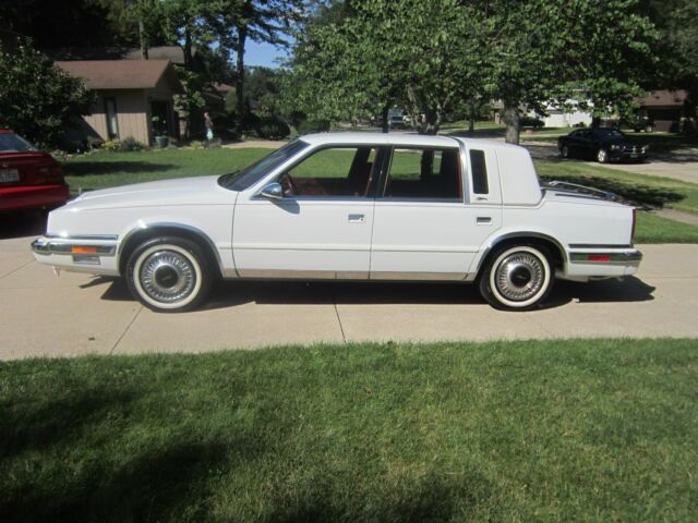 1990 Chrysler New Yorker 5TH AVENUE - photo 2