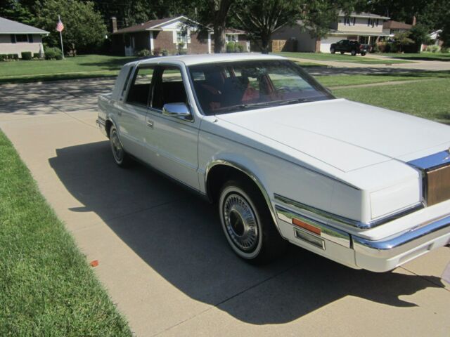 1990 Chrysler New Yorker 5TH AVENUE - photo 4