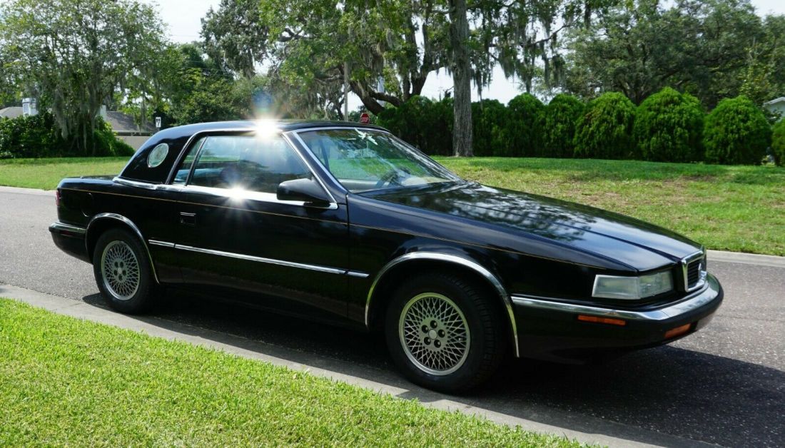 1990 Chrysler TC by Maserati