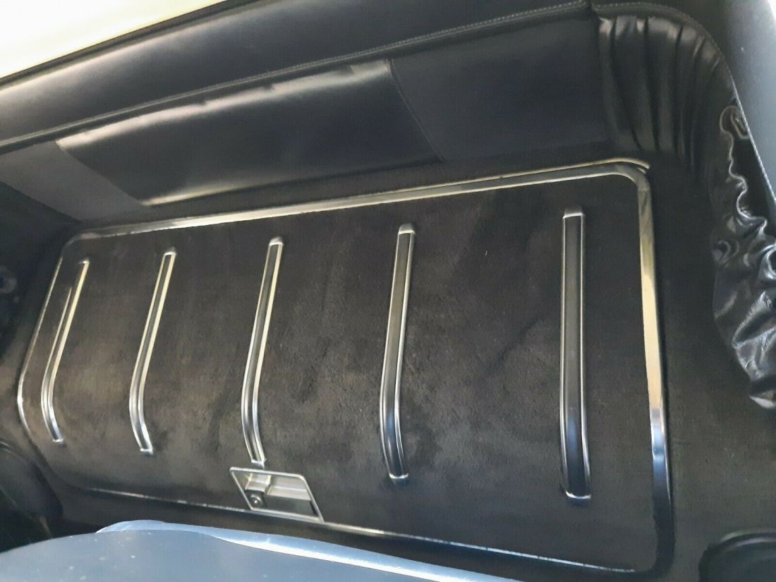 1990 Chrysler TC by Maserati - photo 11