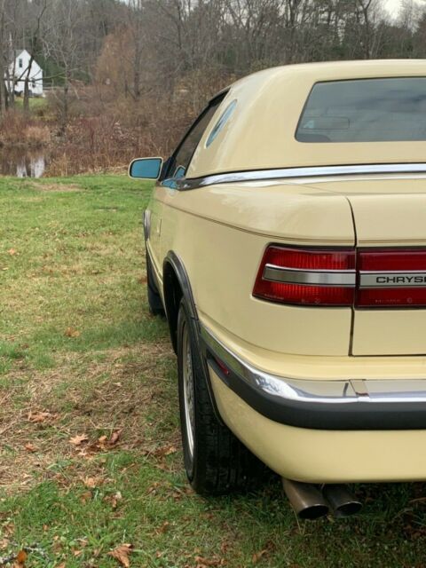 1990 Chrysler Levante - photo 5