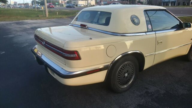 1990 Chrysler Other - photo 3