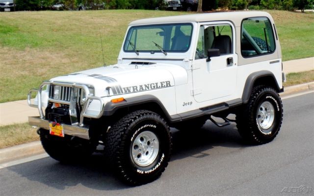 1990 Convertible with Hardtop Used 4.2L I6 12V 4WD Convertible 1990 Jeep Wrangler Convertible with Hardtop