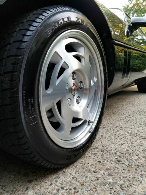 1990 Chevrolet Corvette - photo 8