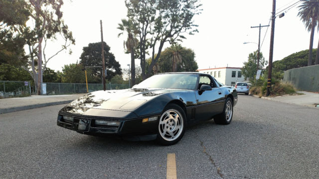 1990 Chevrolet Corvette - photo 2