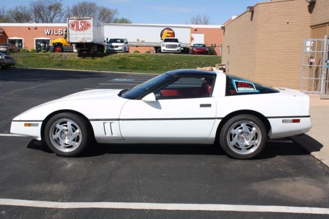 1990 Chevrolet Corvette - photo 3