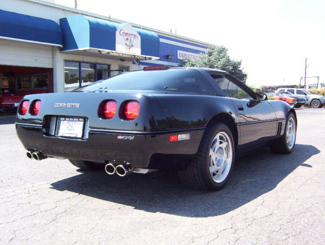1991 Chevrolet Corvette ZR-1 - photo 2