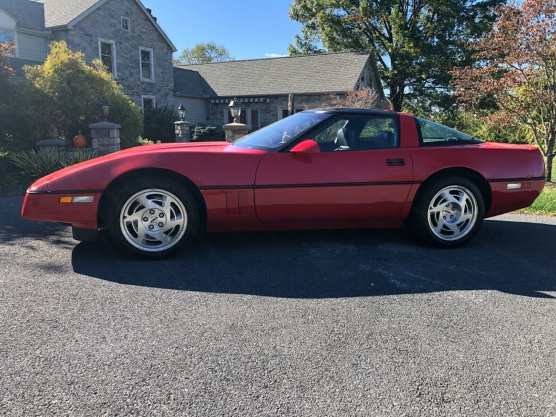 1990 Chevrolet Corvette - photo 2
