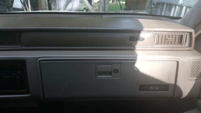 1990 Cadillac DeVille - photo 10