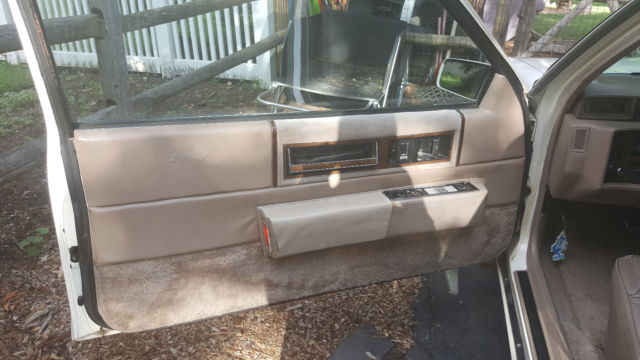 1990 Cadillac DeVille - photo 13