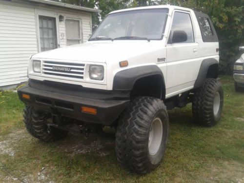 1990 Daihatsu Rocky (similar to a Suzuki Samurai) 1990 Daihatsu Rocky