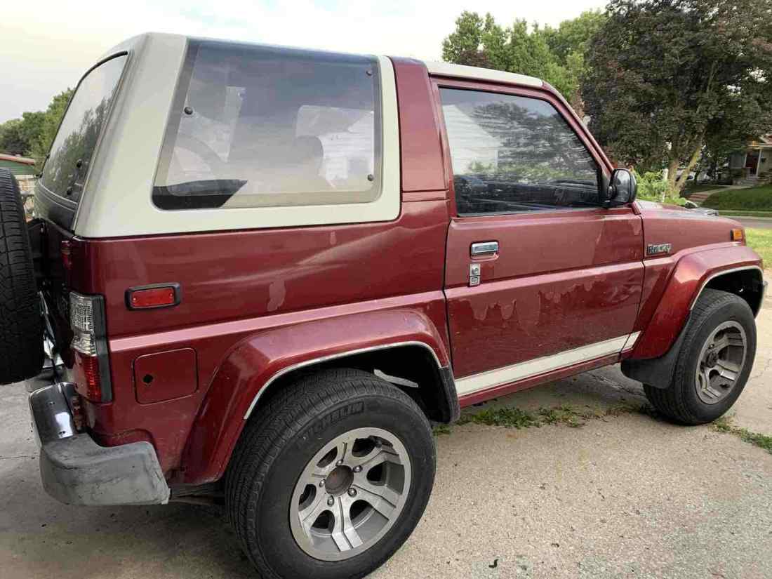 1990 Daihatsu Rocky SE - photo 2