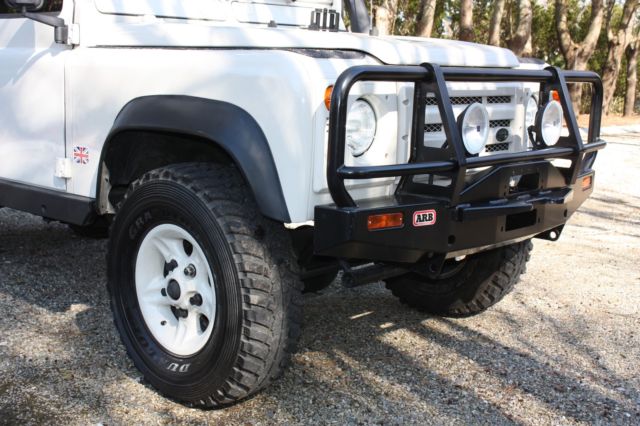 1990 Land Rover Defender 110 V8 3.9L EFI Gas LHD LT77 5-Speed 100 Pictures - photo 2
