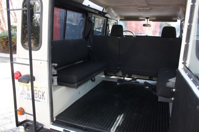 1990 Land Rover Defender 110 V8 3.9L EFI Gas LHD LT77 5-Speed 100 Pictures - photo 4