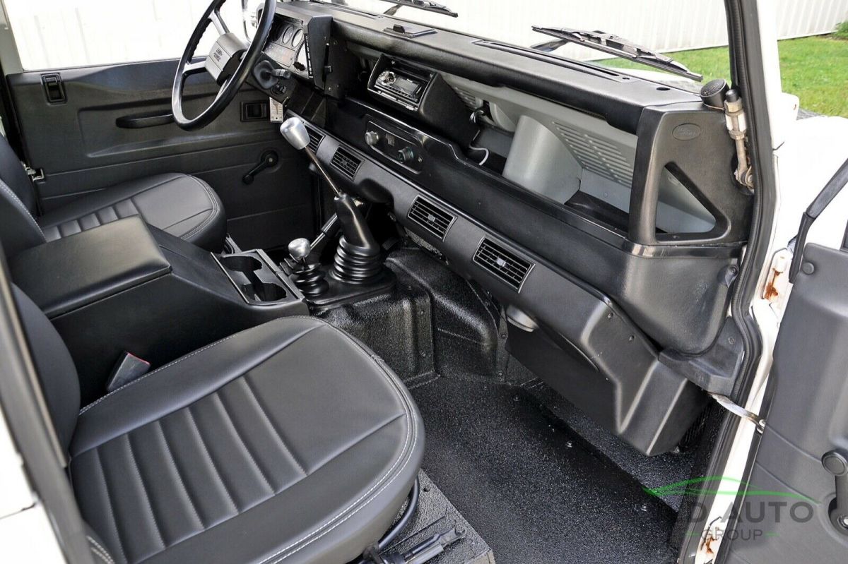 1990 Land Rover Defender - photo 8