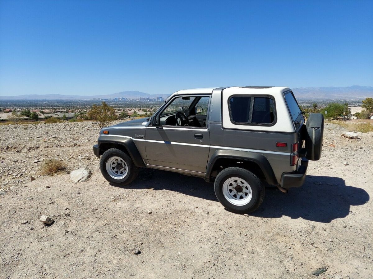 1990 Daihatsu Rocky SE - photo 2