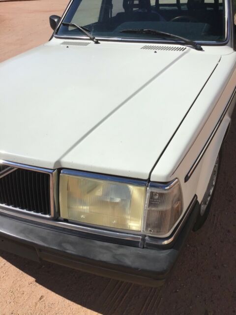 1990 Volvo 240 DL - photo 4