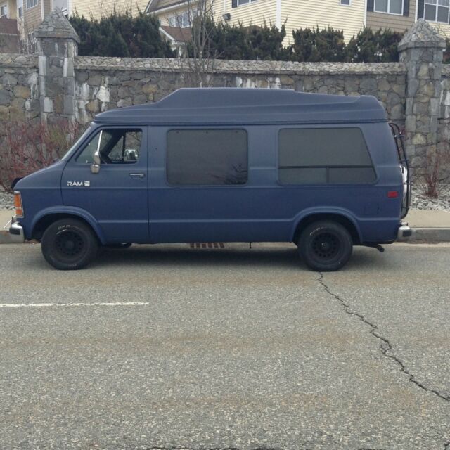 1990 Dodge B250 RAM Conversion Van 1990 Dodge B250