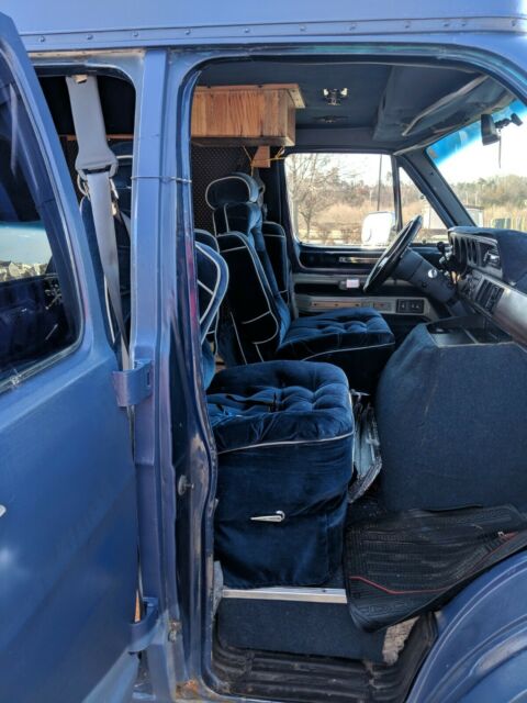 1990 Dodge B250 - photo 7