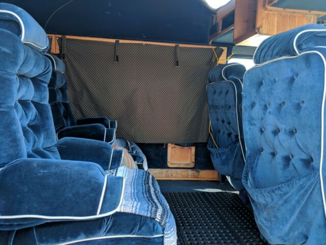 1990 Dodge B250 - photo 9