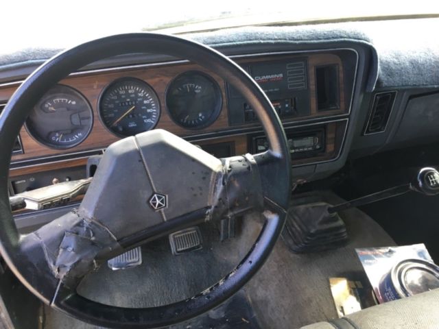 1990 Dodge Ram 2500 - photo 7
