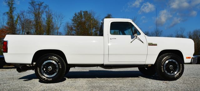 1990 Dodge Ram 2500 Base - photo 3
