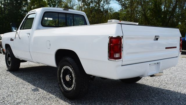 1990 Dodge Ram 2500 Base - photo 4