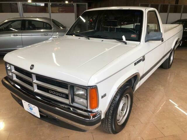 1990 Dodge Dakota Automatic 4-Speed RWD V6 3.9L Gasoline 1990 Dodge Dakota