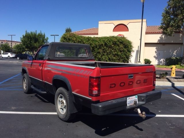 1990 Dodge Dakota - photo 2
