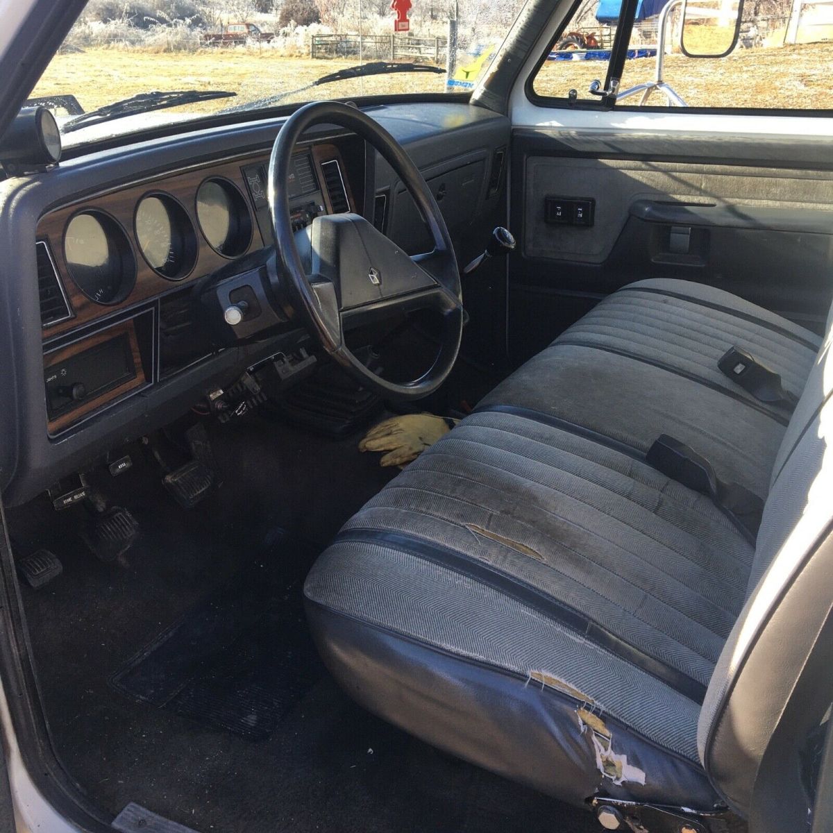 1990 Dodge Ram 3500 - photo 9