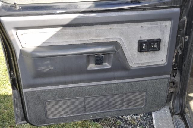 1990 Dodge LE 350 - photo 8