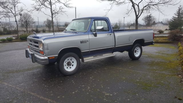 1990 Dodge Ram 2500 Base Standard Cab Pickup 2-Door