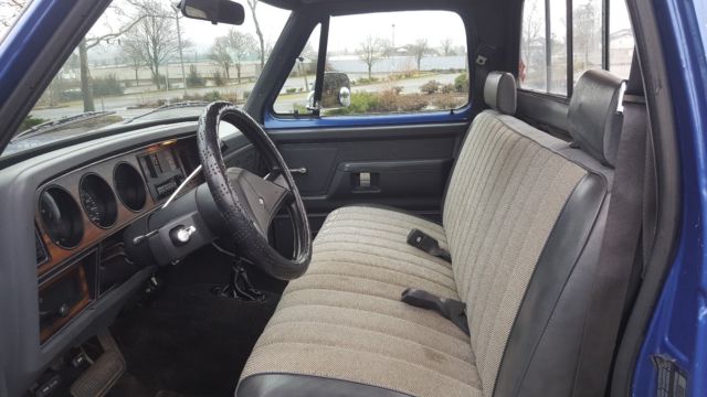 1990 Dodge Ram 2500 Base Standard Cab Pickup 2-Door - photo 11
