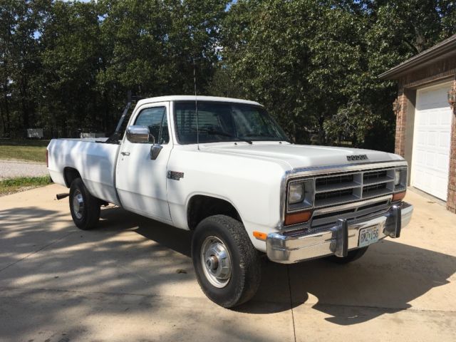1990 Dodge Ram 2500 - photo 2