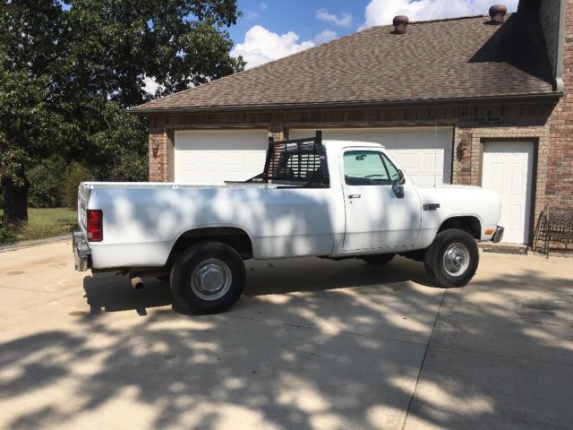 1990 Dodge Ram 2500 - photo 4